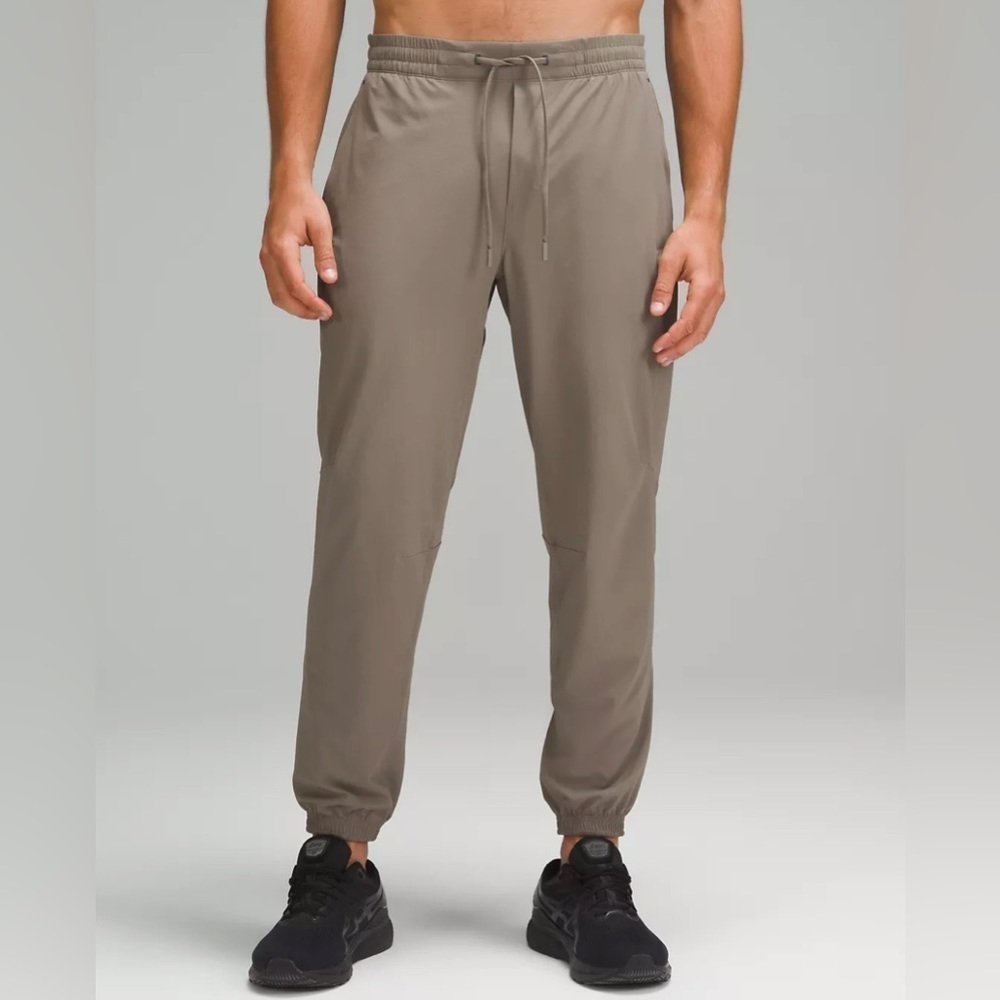 Lululemon License to Train Cargo Jogger men’s size xs s m xl 2x color nomad